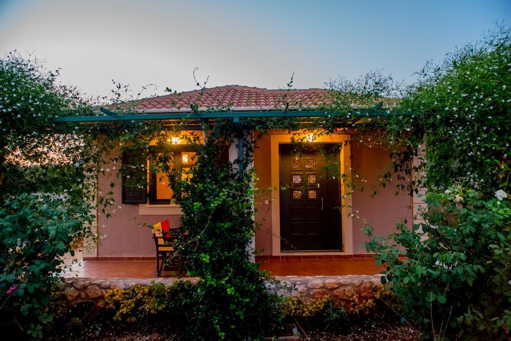 Korallis Villas Karavados Bagian luar foto