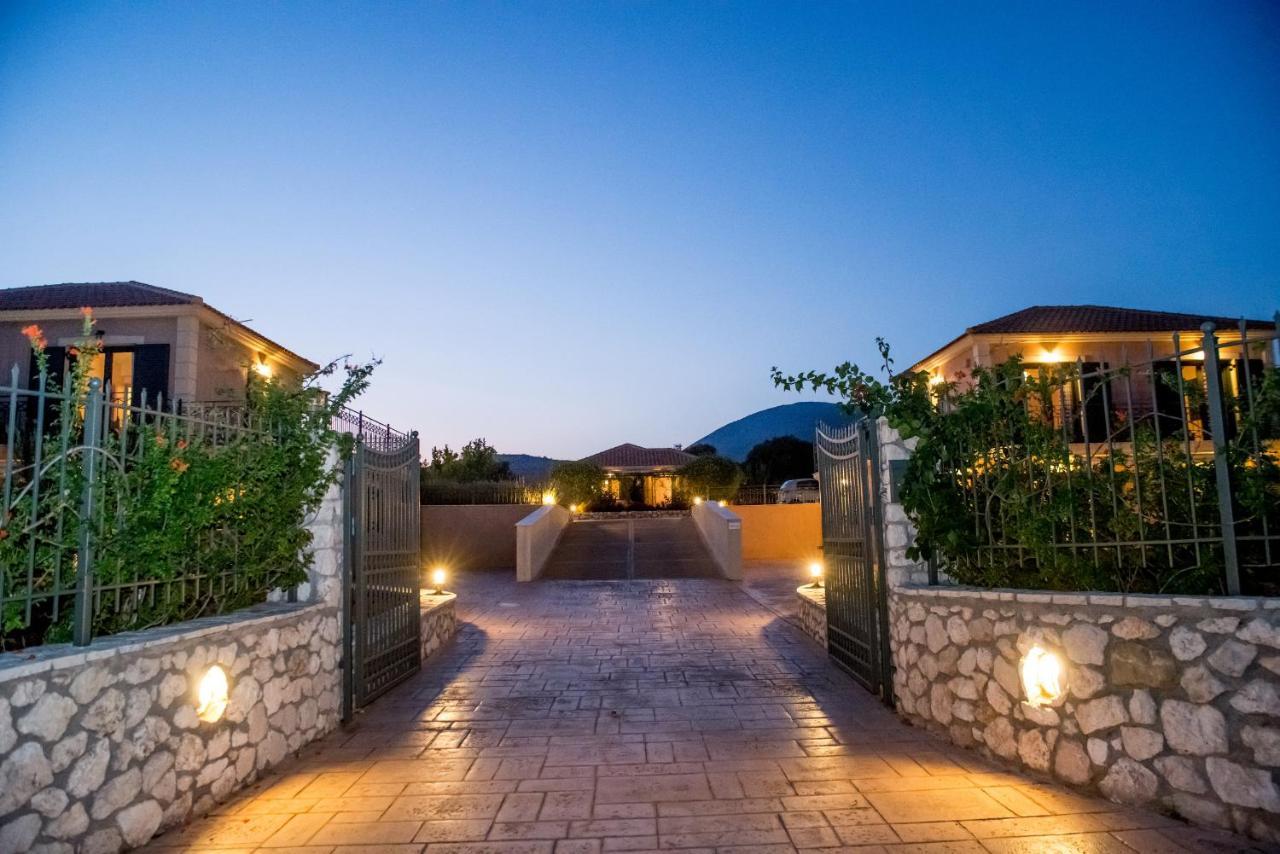 Korallis Villas Karavados Bagian luar foto